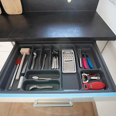 Sunlit Garden & Mountain * Garmisch-Partenkirchen