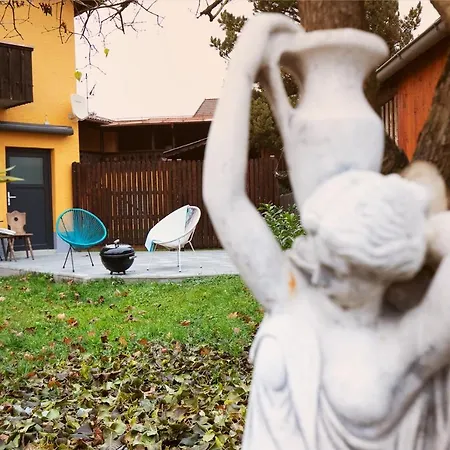 Appartement Sunlit Garden & Mountain *